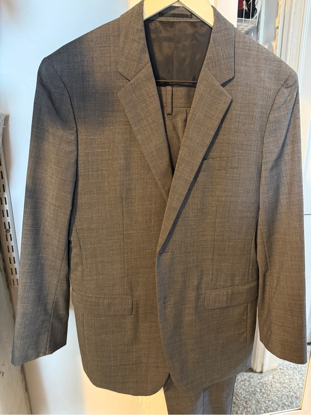 Theory Gray Men’s Suit